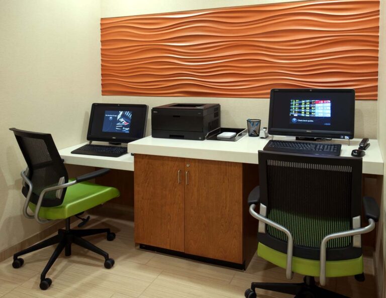 SHS-15-BusinessCenter