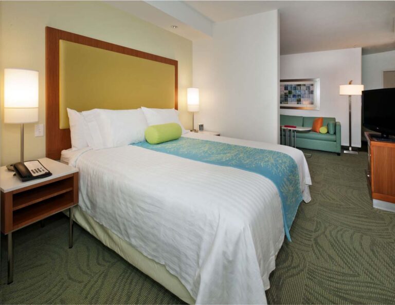 SHS-29-KingSuite