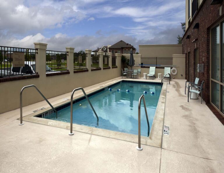 SHS-40-Pool