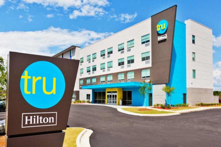Tru_By_Hilton_Auburn_Day_Exterior-2-2-1024x683